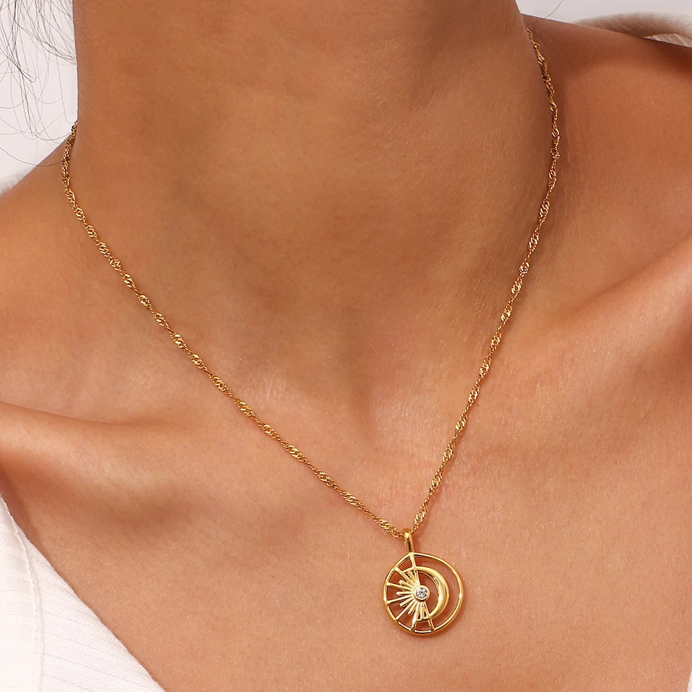 Selene – Collar de Acero Inoxidable