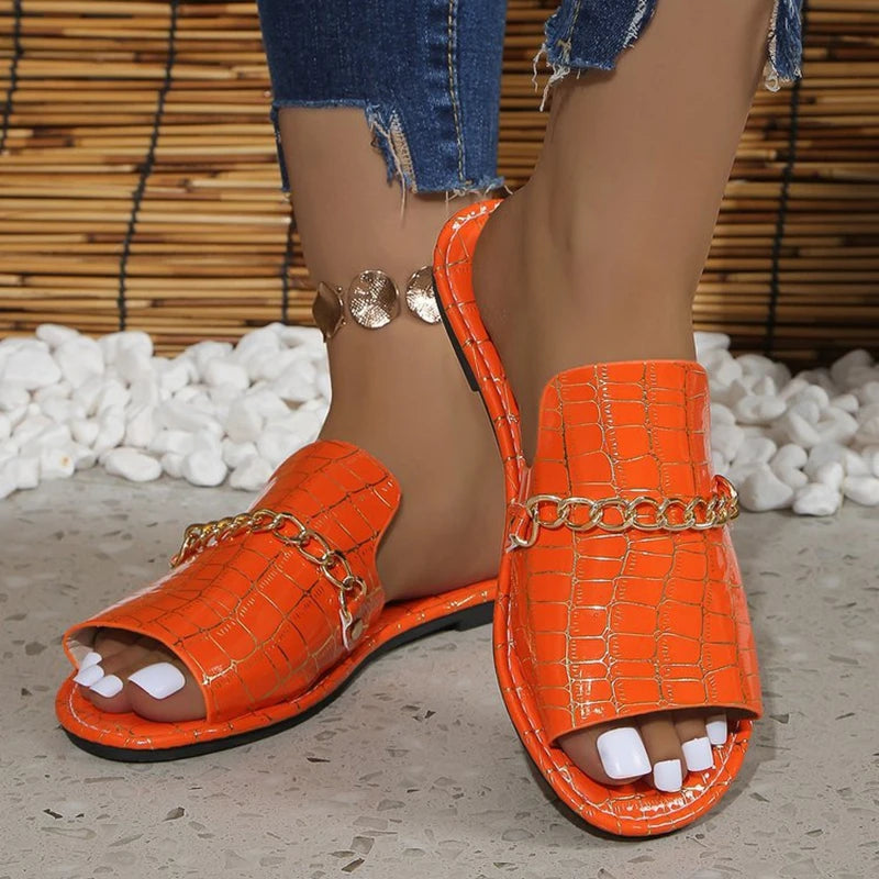 Martina - Sandalias con cadena y estampado