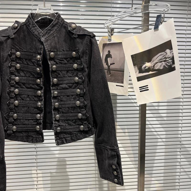 Chaqueta Corta de Cuello Alto