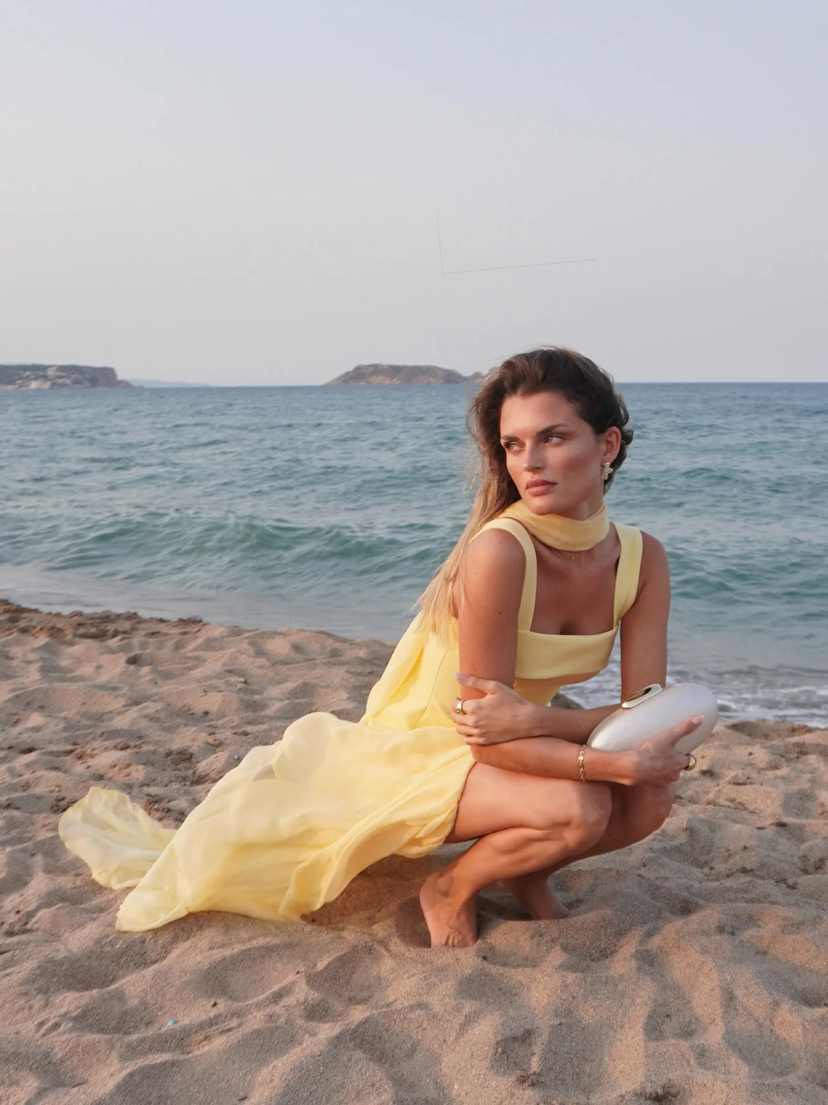 Elara - Vestido Elegante Asimétrico