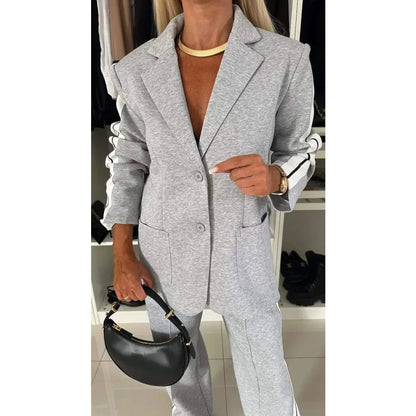 Victoria – Traje de Dos Piezas