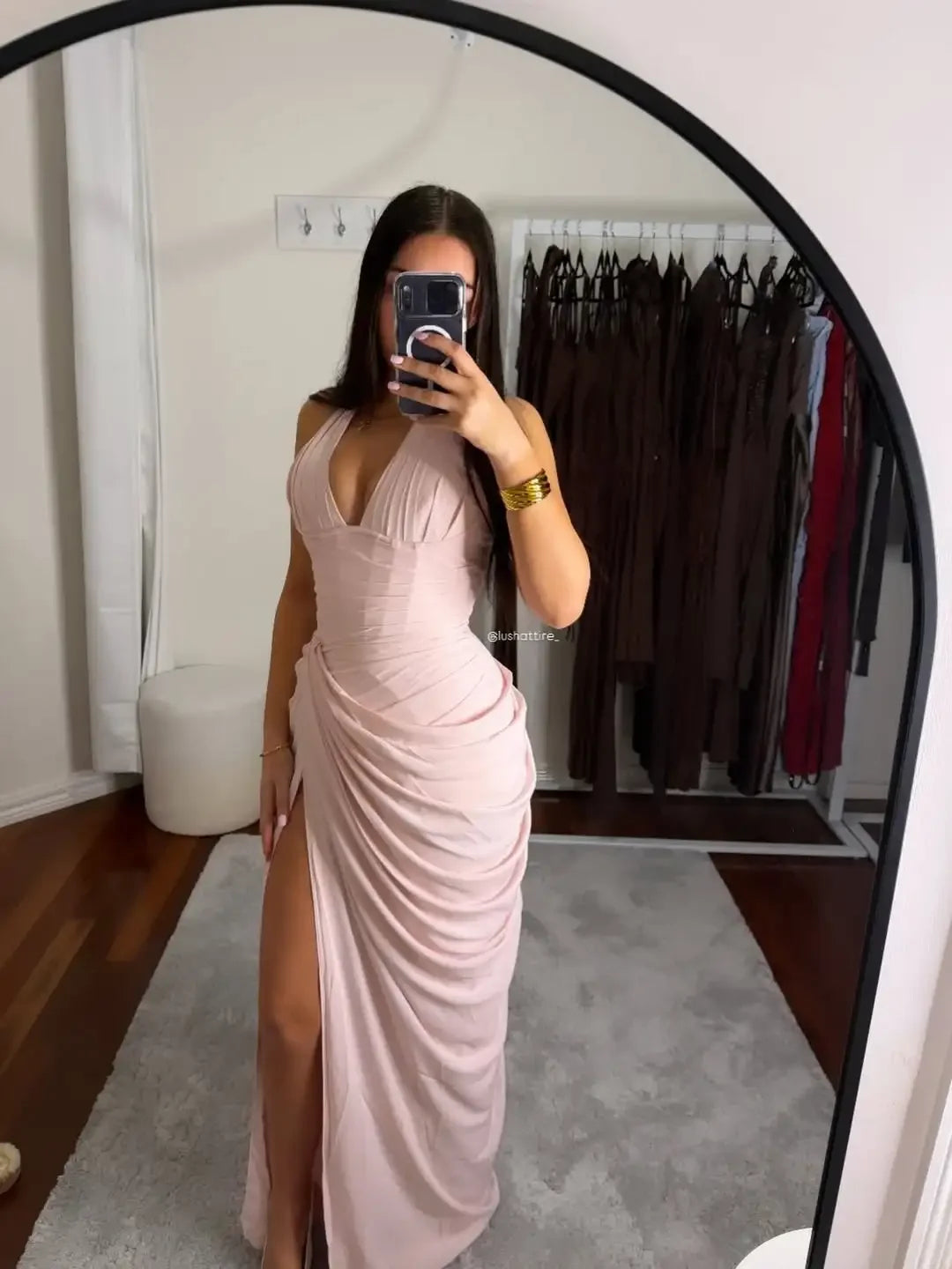 Avelisse - Vestido Elegancia Plisada