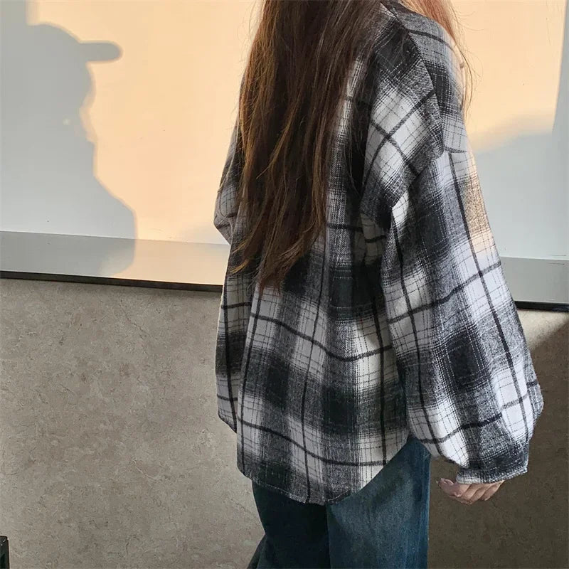 Abril - Camisa de Cuadros